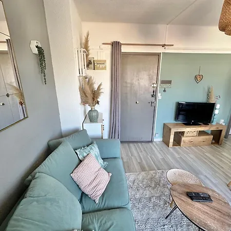Avec Balcon A Proximite Immediate De La Principale